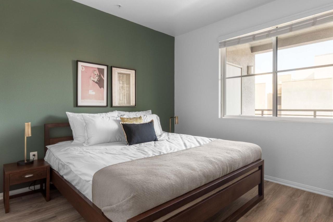 Appartamento Hollywood 1br W Gym Pool Nr Hollywood Blvd Lax-232 *